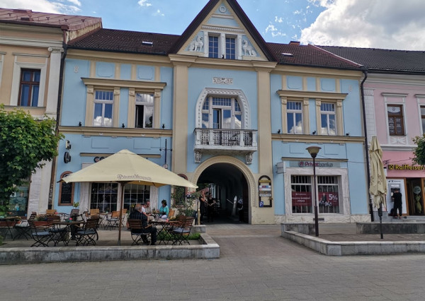 Komerčný priestor 20 m2, v pasáží nám. M. R. Štefánika, Brezno s parkovacím miestom