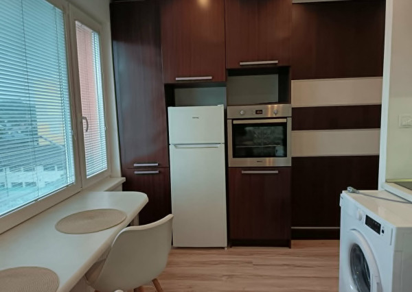 Prenájom 1 izbový byt - Brezno, Rázusova, zrekonštruovaný, zariadený